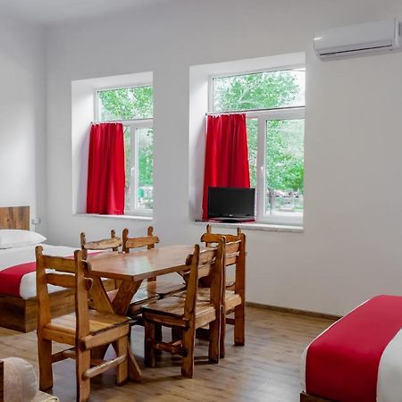Family Appartments On Buzand Street Erywań Zewnętrze zdjęcie