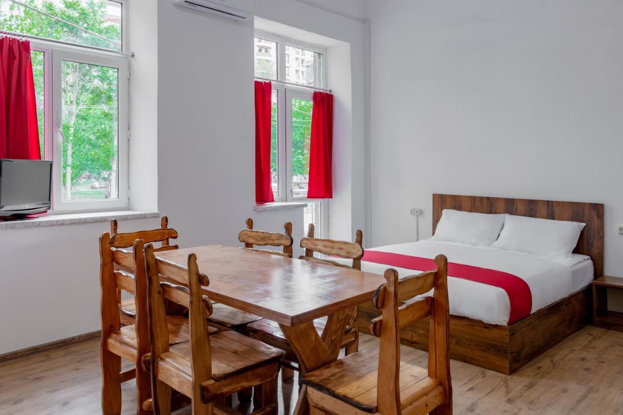 Family Appartments On Buzand Street Erywań Zewnętrze zdjęcie